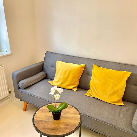 Archway Station Big Bedroom Flat Londra Dış mekan fotoğraf