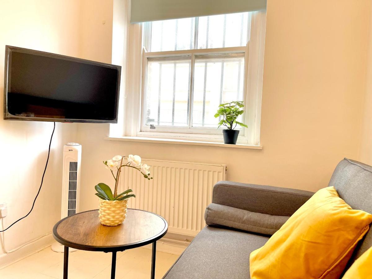Archway Station Big Bedroom Flat Londra Dış mekan fotoğraf